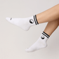 Mittelhohe Retro Barfußsocken - Weiß